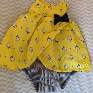 Carter's (2 outfits) bundle.